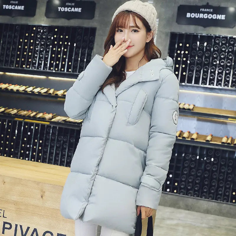 Abrigo de Algodón Acolchado de Corte Delgado y Longitud Media