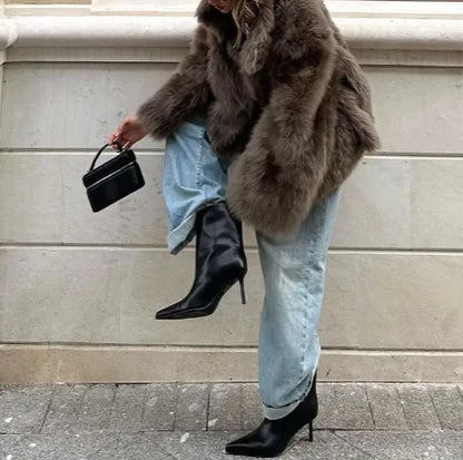 Chic Plush Fur Coat: Stylish, Comfortable, and Warm