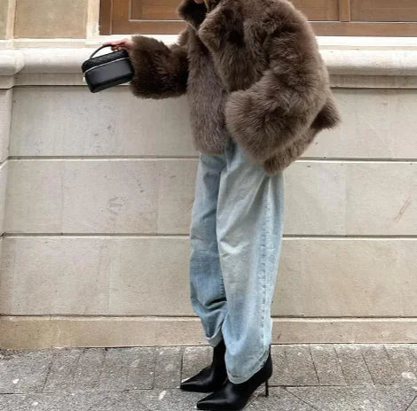 Chic Plush Fur Coat: Stylish, Comfortable, and Warm