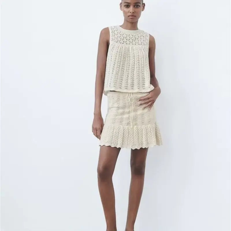 2023 Summer Fashion Knit Set with Floral Mesh Top & Skirt